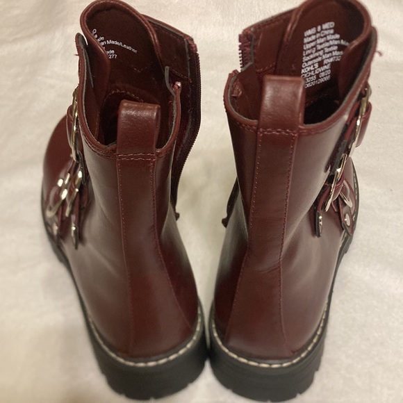 SO Maroon Ankle Boot - Picture 5 of 10